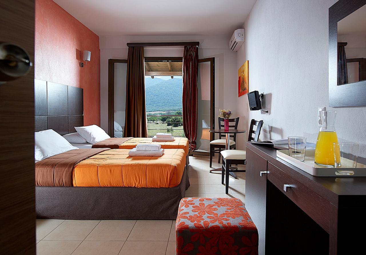 Orfeas Land Hotel Kormista Room photo